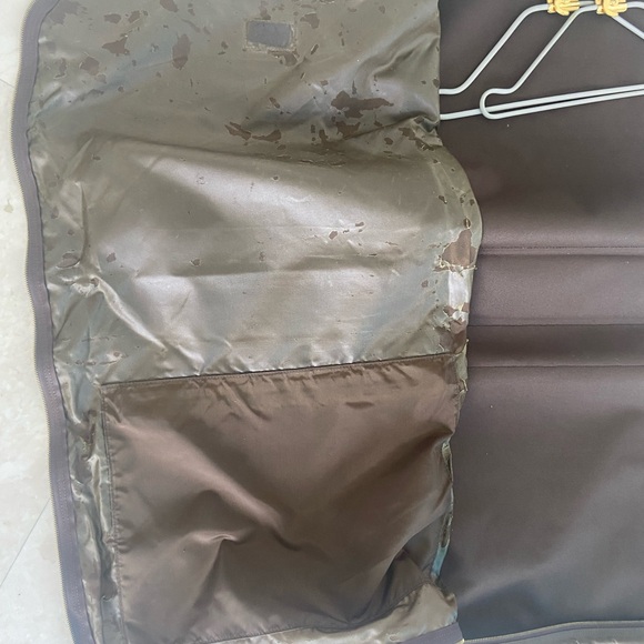LOUIS VUITTON Vintage Garment Bag with 2 Hangers and Locks and Key - Picture 12 of 15